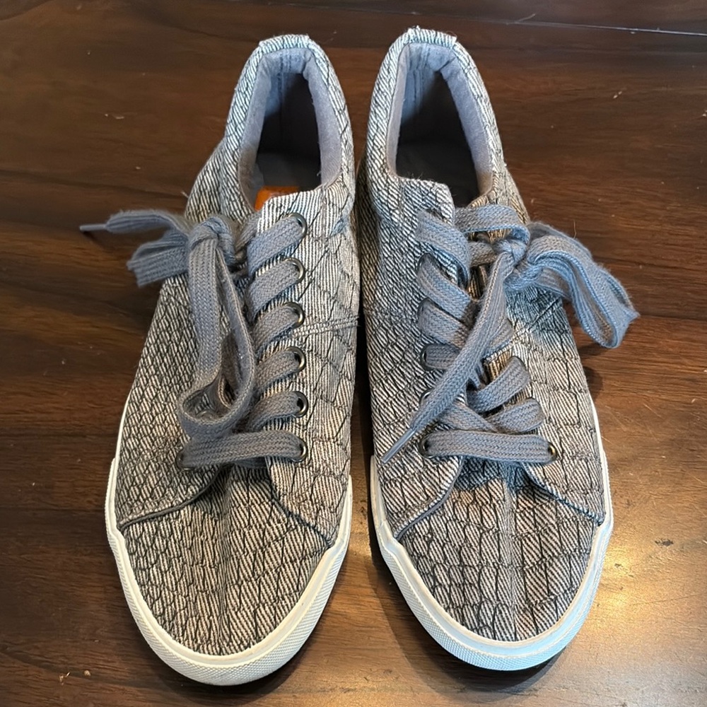 Rocket Dog Gray Abstract print lace up classic sneakers